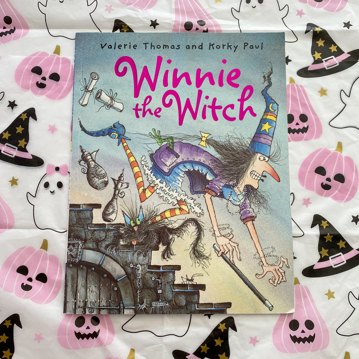 Winnie The Witch Book