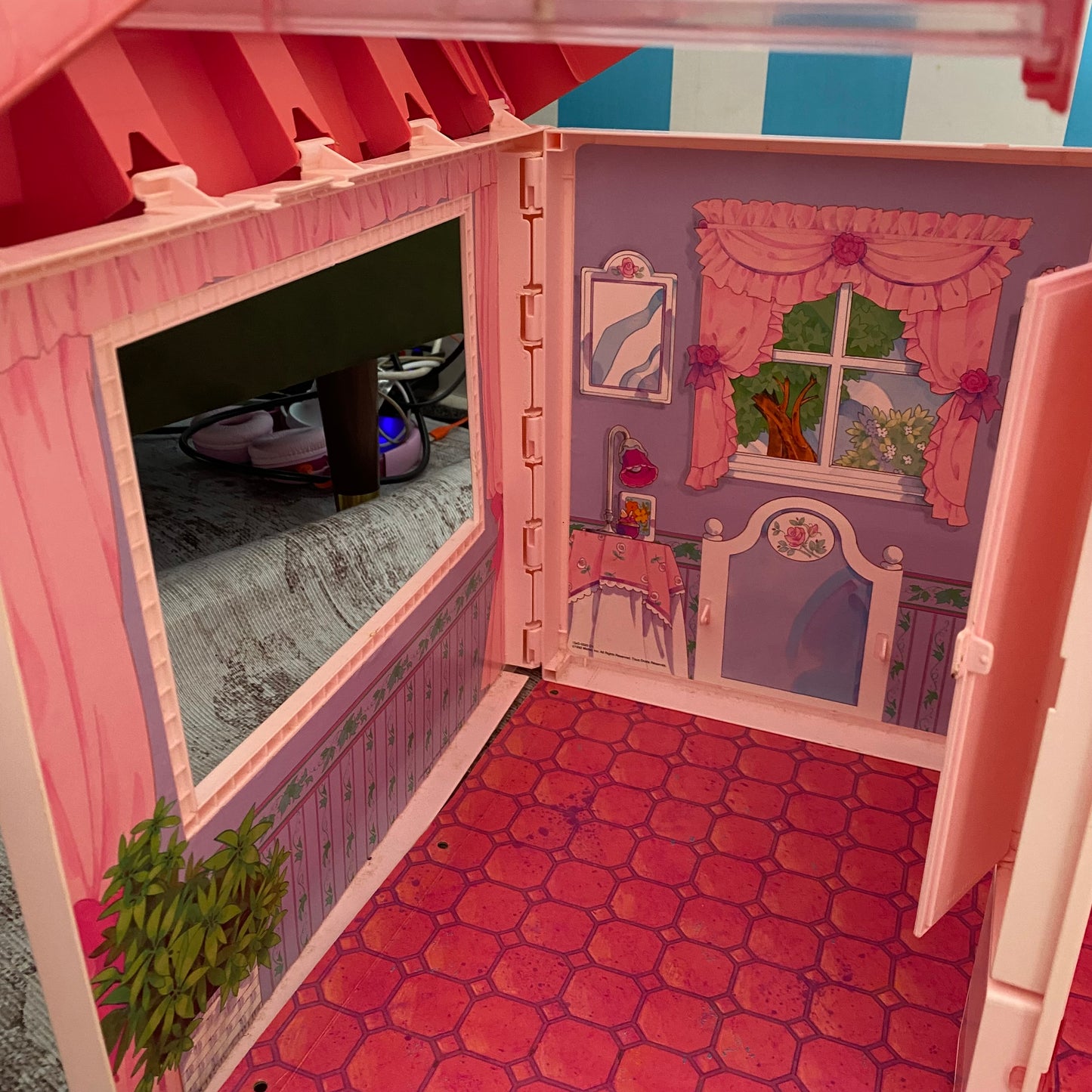 Vintage Barbie Fold ‘N Fun House