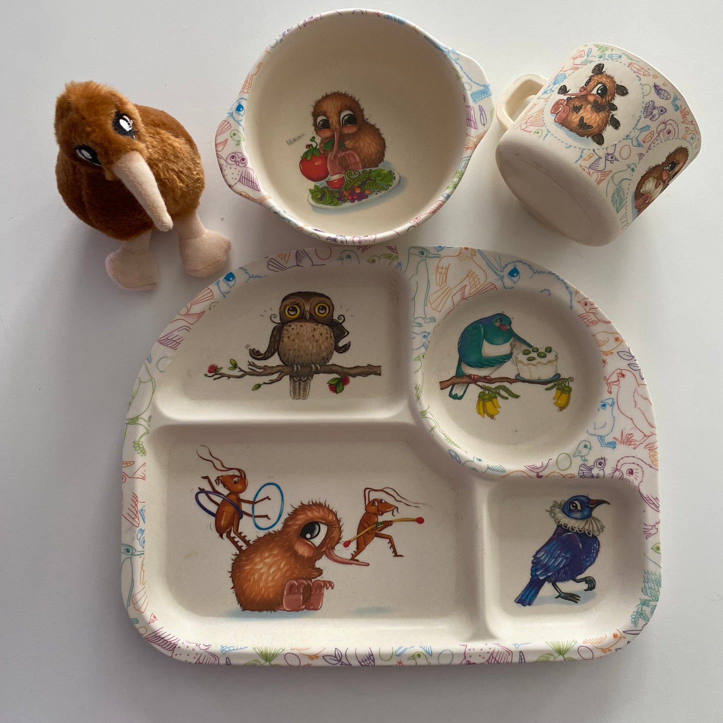 Kuwi The Kiwi Melamine Dinnerware Set & Plush