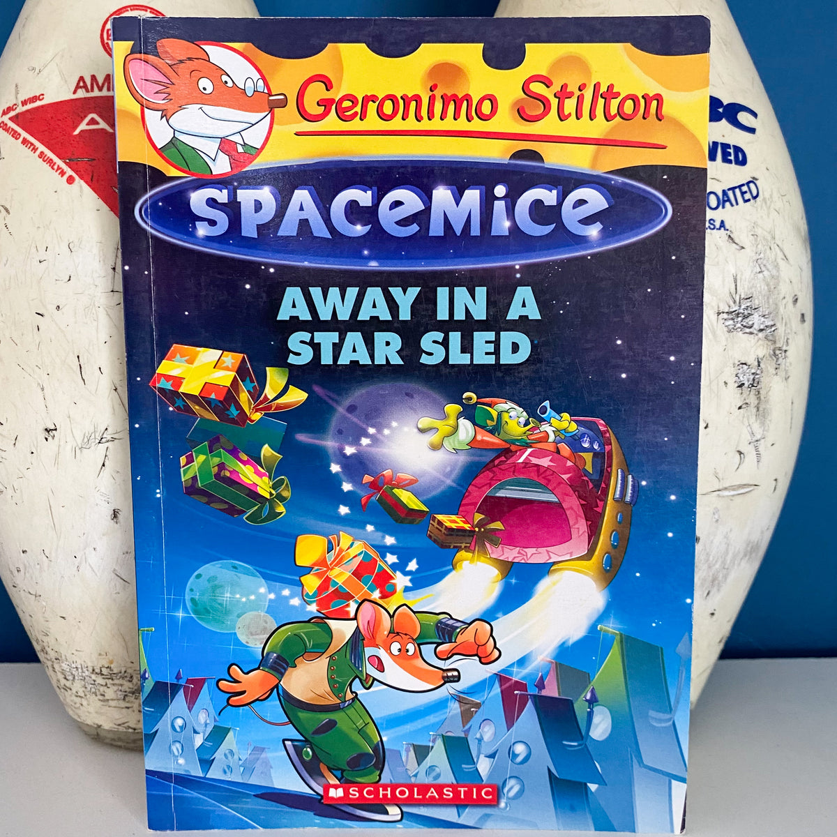 Geronimo Stilton Away In A Star Sled Chapter Book