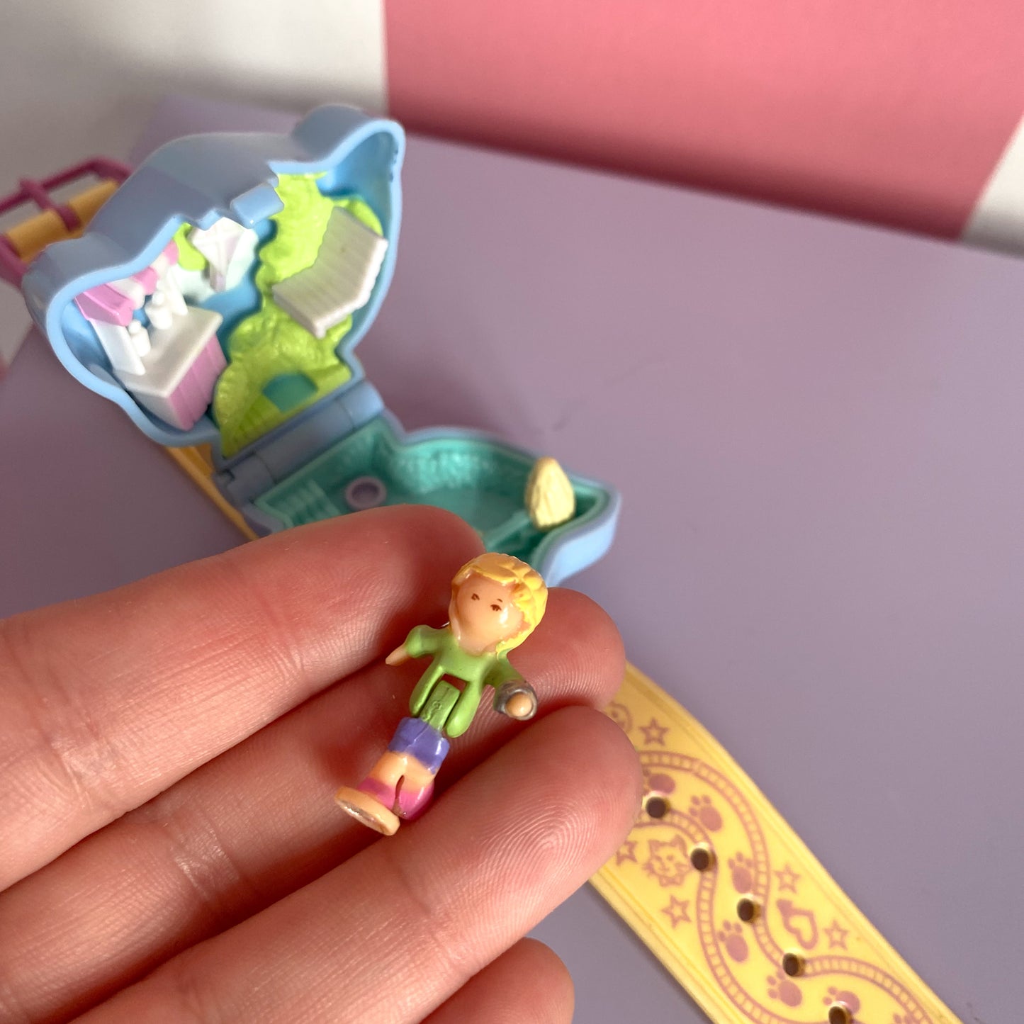 Vintage Polly Pocket 1995 Polly Loves Puppy