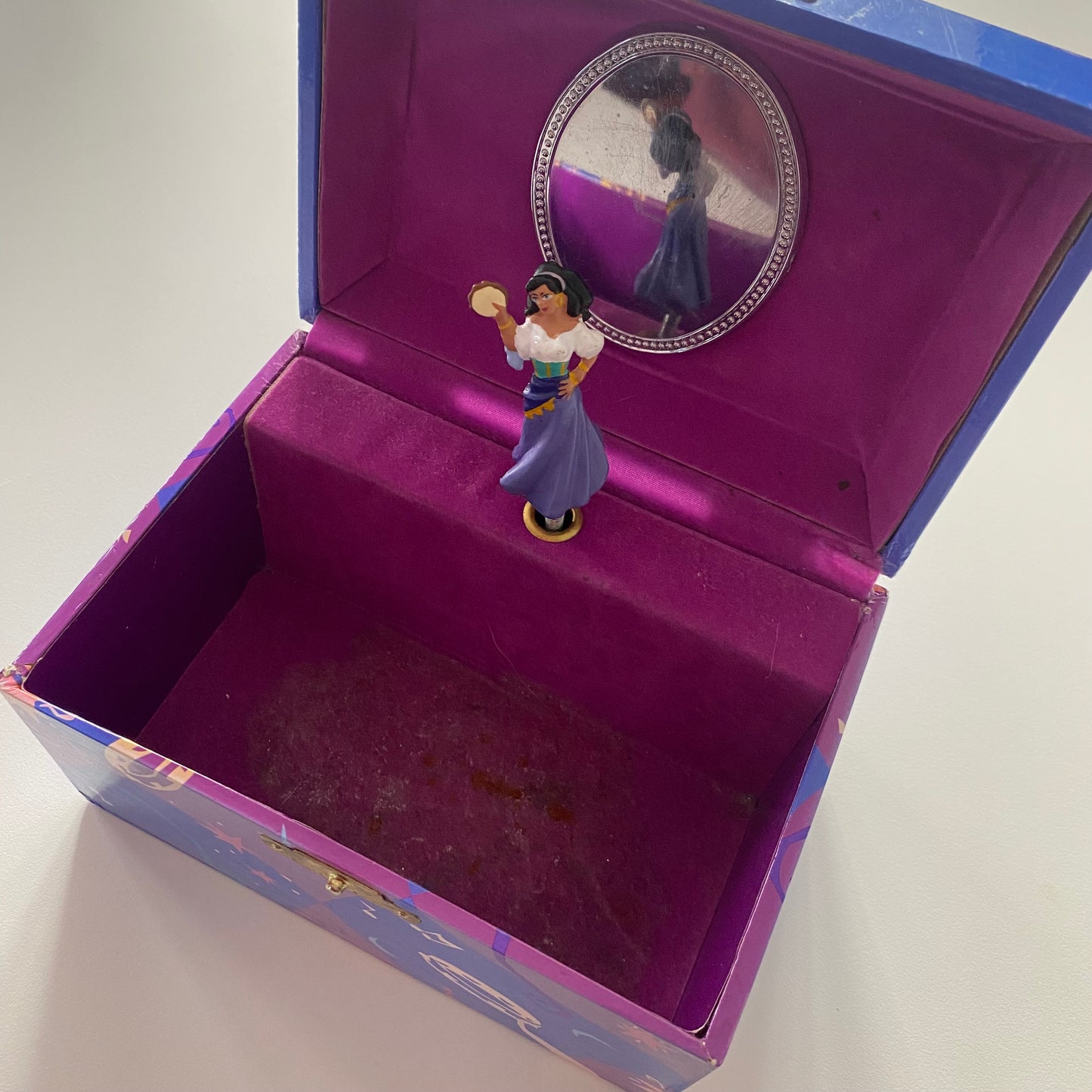 Vintage Hunchback Of Notre Dame Esmeralda Musical Jewellery Box