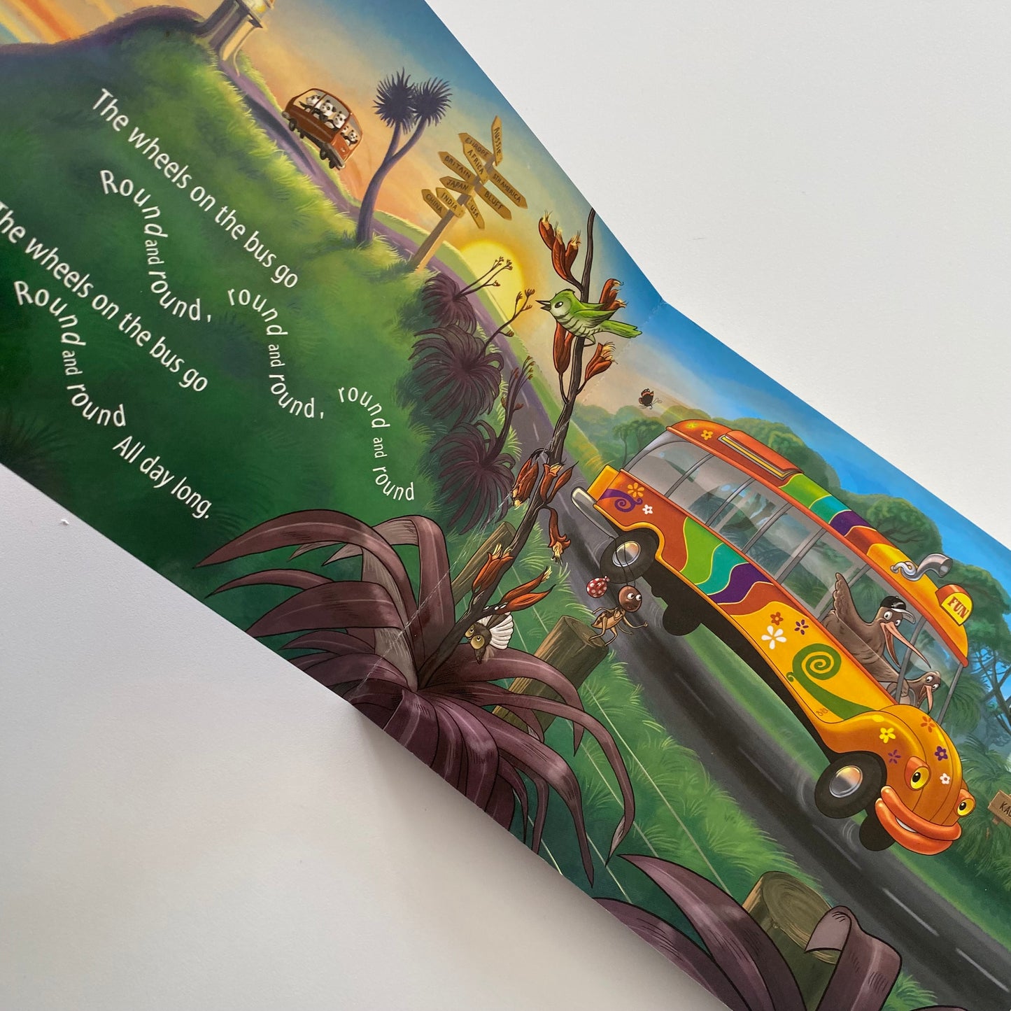The Wheels On The Bus Board Book