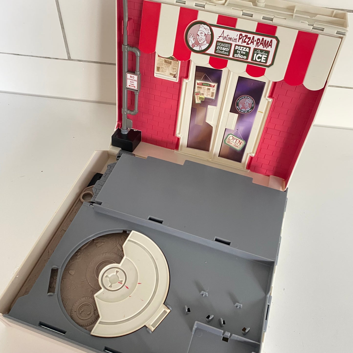 TMNT Teenage Mutant Ninja Turtles Anchovy Alley Pop-Up Pizza Playset